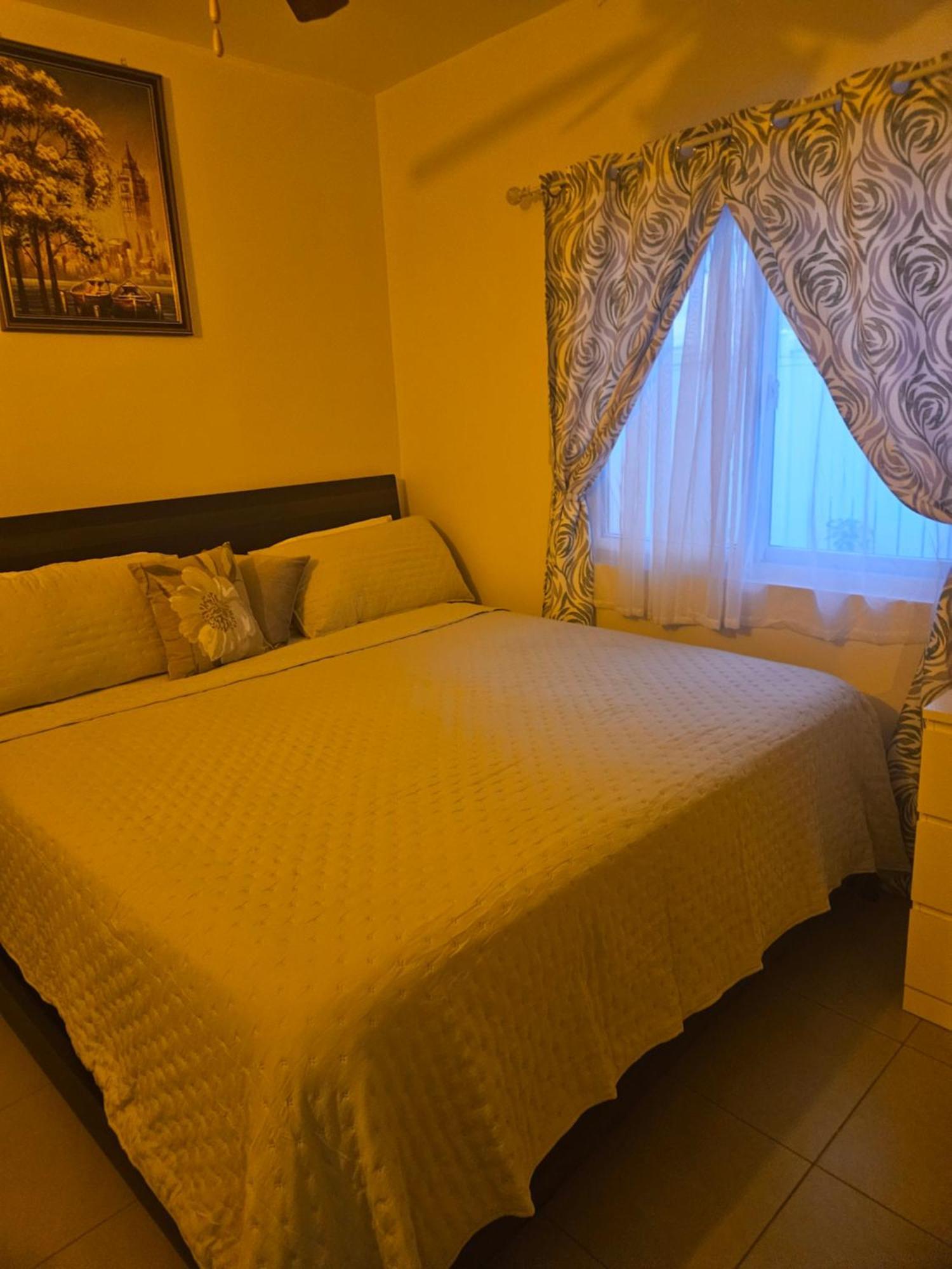 Summer Breeze Villa Lucea Exterior photo